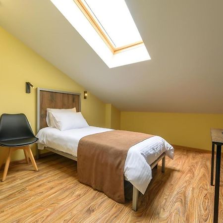 Stark Hotel Várhely Kültér fotó
