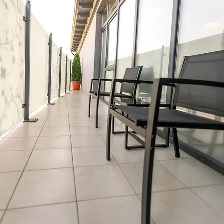 Stark Hotel Várhely Kültér fotó