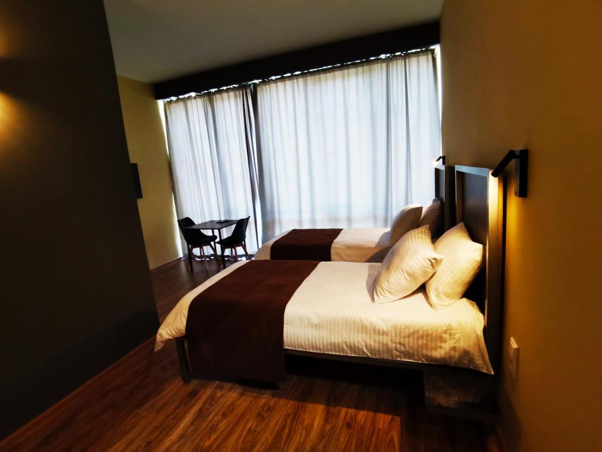 Stark Hotel Várhely Kültér fotó