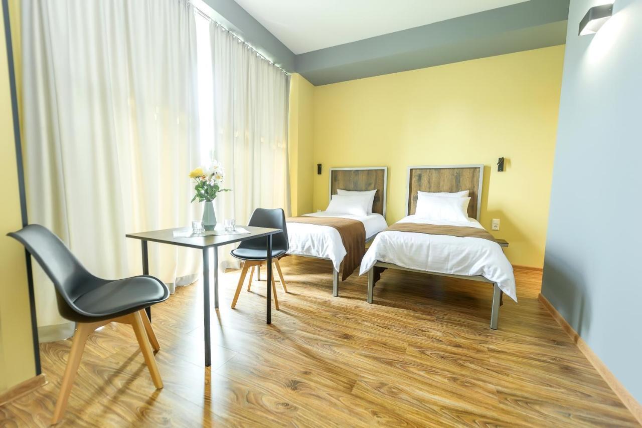 Stark Hotel Várhely Kültér fotó